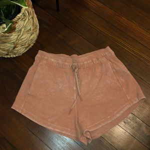 ❌SOLD❌ Lululemon Inner Glow Short 3”